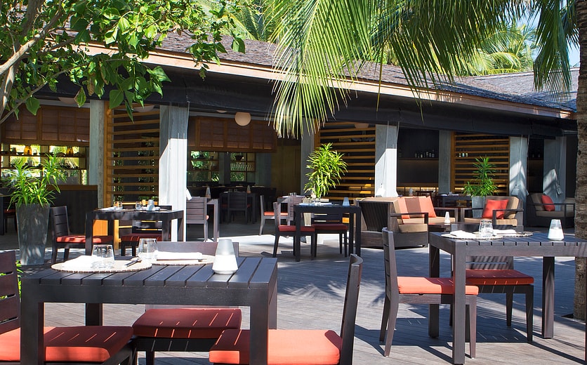 Anantara Veli Maldives Resort-Origami outdoor area.jpg