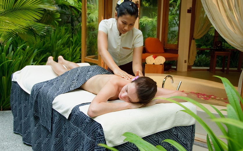 Anantara Veli Maldives Resort-Veli spa massage.jpg
