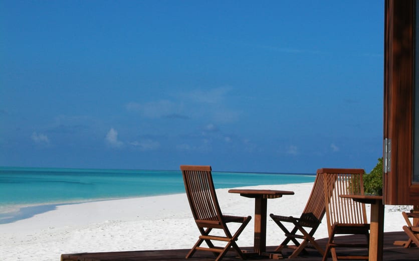 Kuredu Island Resort & Spa-Sangu Bar.jpg