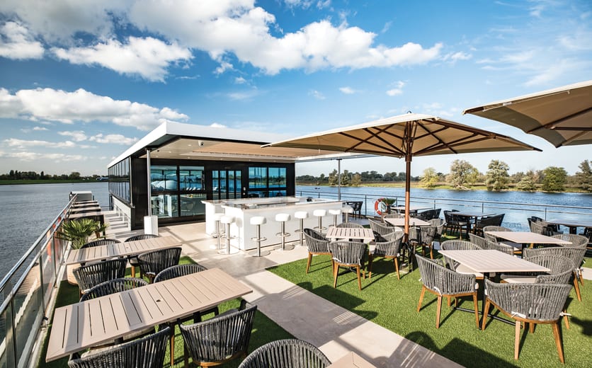 Top Deck Bar (1).jpg