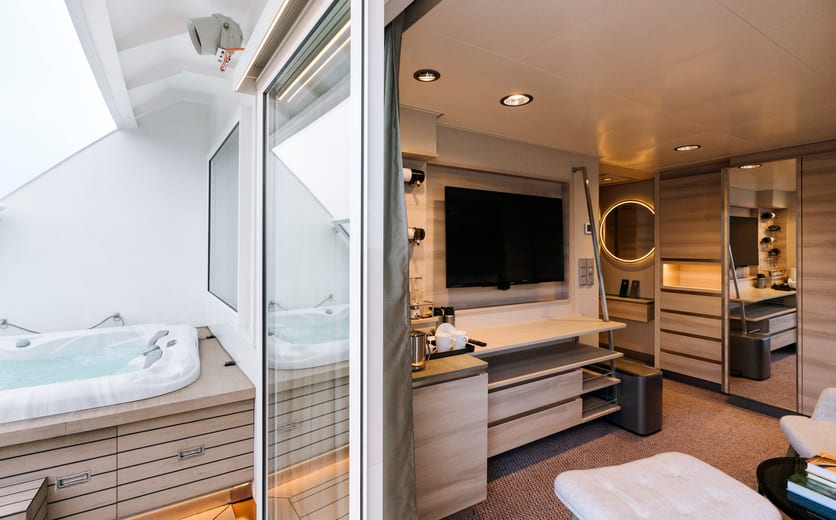 Hurtigruten Expeditions MS Fridtjof Nansen MC - Credit - Clara Tuma and Hurtigruten 4.JPG