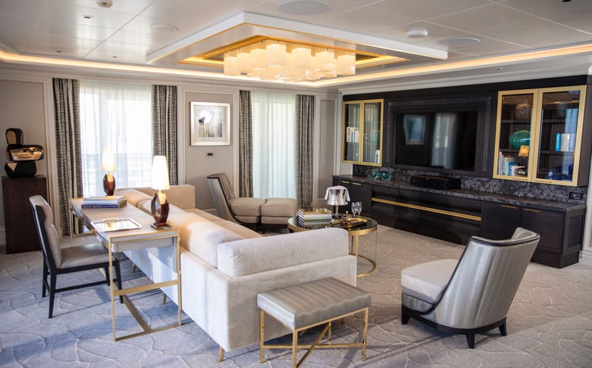 RSSC - Seven Seas Splendor - Accommodation - Regent Suite 4.jpg