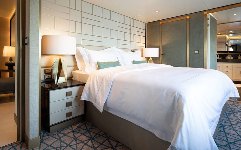 RSSC Seven Seas Splendor Splendor Suite.jpg