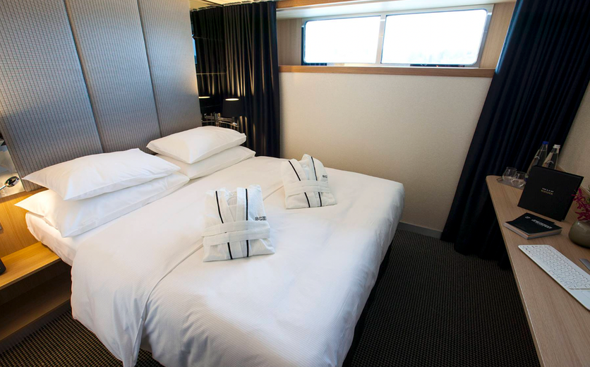 Scenic River Cruises Scenic Jewel Jade Crystal Standard Suite 0.png