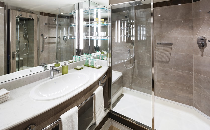 Silversea - Silver Spirit - Accommodation - Deluxe Veranda Suite 2.jpg