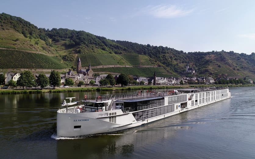 UW-SV-Exterior_4-Moselle.jpg