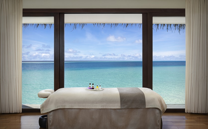 5ccc - - Drift Spa Overwater Rooms.jpg
