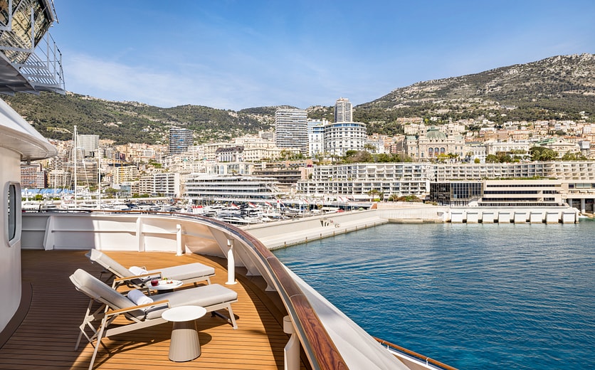 Oceania Cruises A-Class Vista Suite 4.jpg