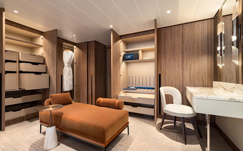 Oceania Cruises A-Class Vista Suite 6.jpg