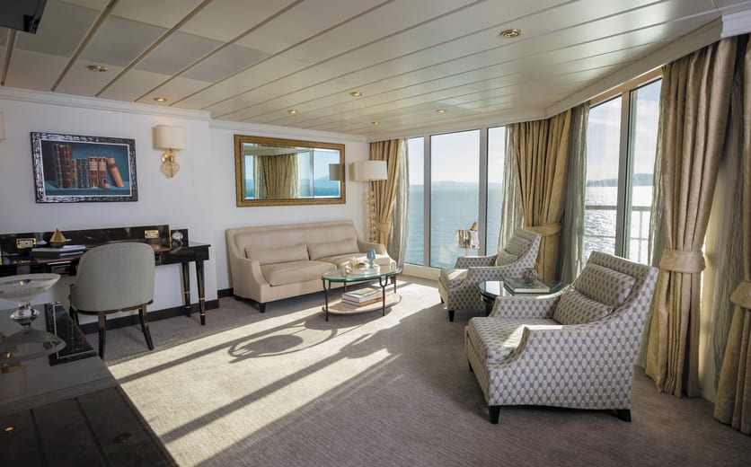 Regent Seven Seas MARINER Mariner Suite 0.jpg