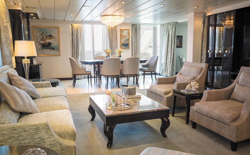 Regent Seven Seas MARINER Master Suite 0.jpg