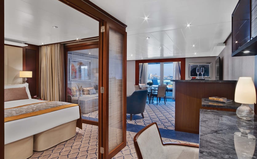 Seabourn Odysee Class - Penthouse Spa SUite 2.jpg