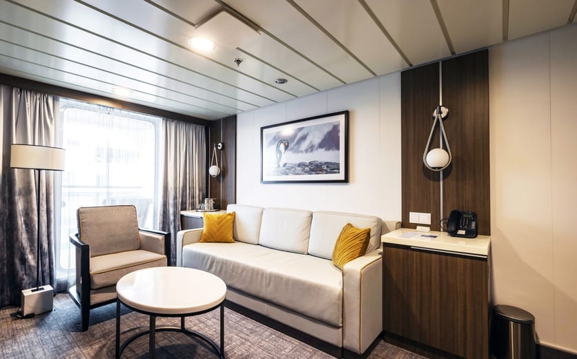 AE Expeditions, SYLVIA EARLE, Junior Suite 705, Richard IAnson-1.jpg