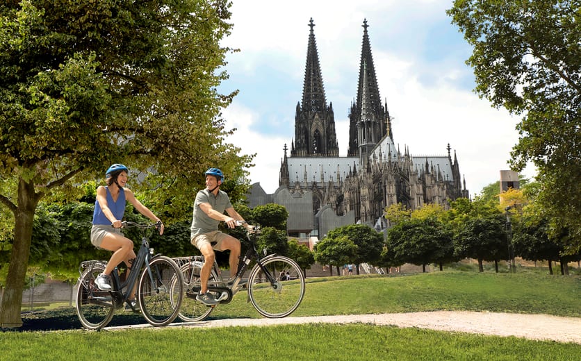 Cologne - RHINE_DE_Cologne_bike.jpg
