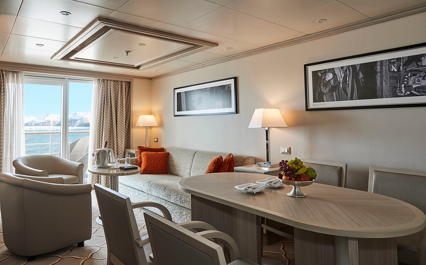 Silversea SILVER CLOUD Medallion Suite 0.jpg