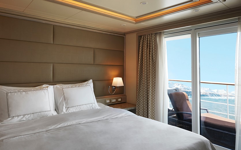 Silversea SILVER CLOUD Medallion Suite 1.jpg