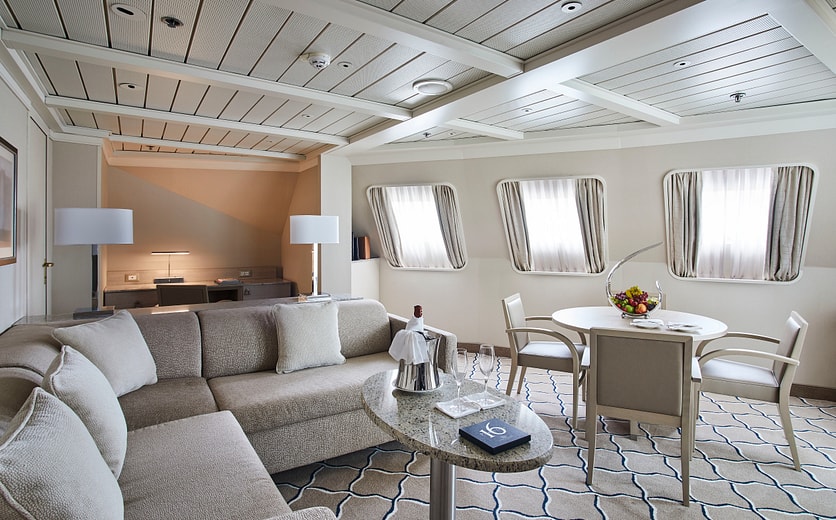 Silversea SILVER CLOUD Royal Suite 2.jpg