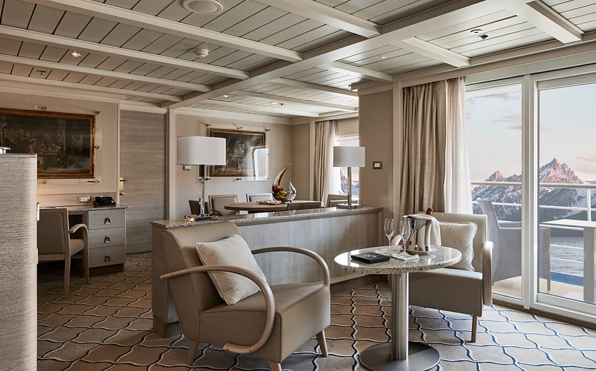 Silversea SILVER CLOUD Silver Suite 0.jpg