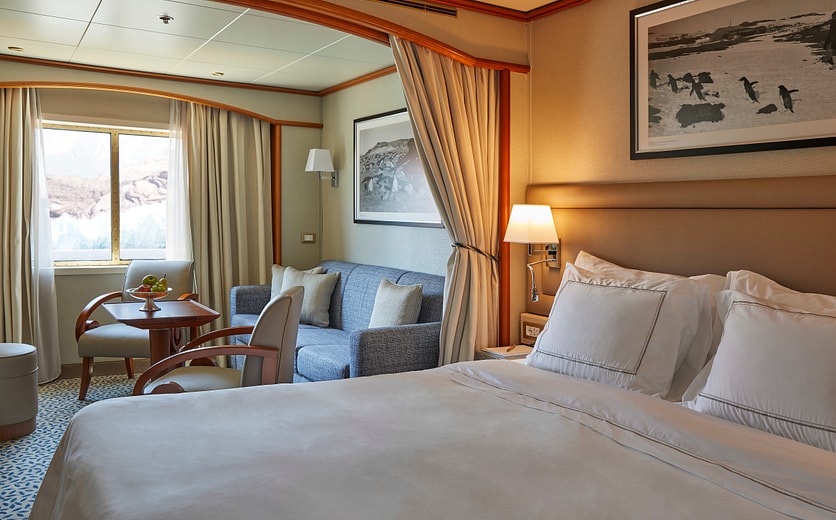 Silversea SILVER CLOUD Vista Suite.jpg