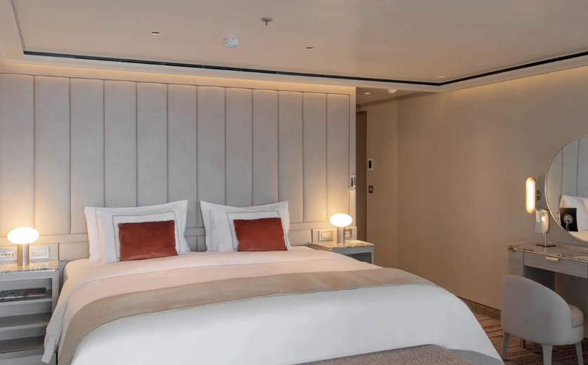 Silversea, Silver Nova Otium 1.png