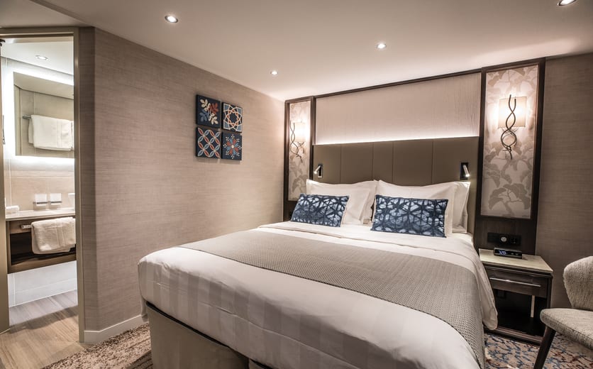 Tauck MS Andorinha Cat 2 Room.jpg