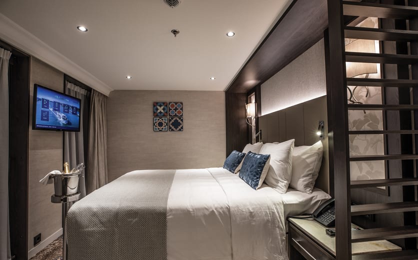 Tauck MS Andorinha Cat 4 Room.jpg