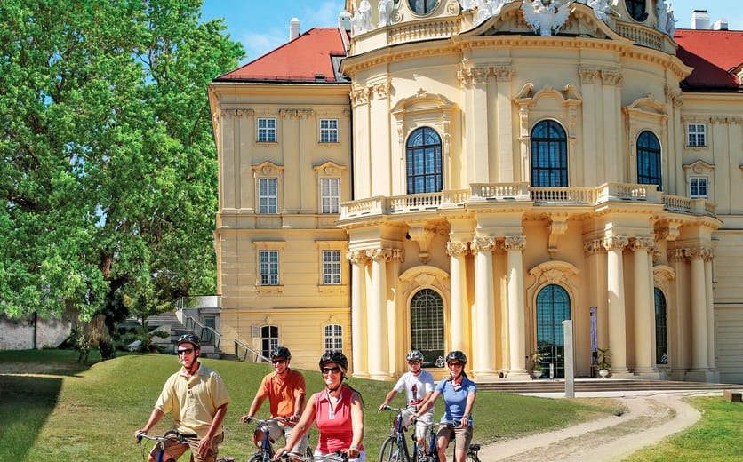 Vienna - DANUBE_BICYCLE_AT_Vienna.jpg