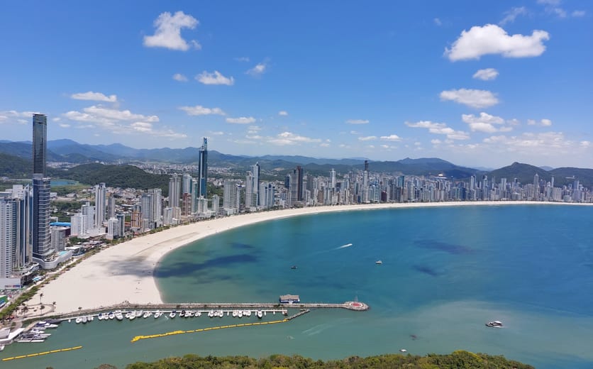 Balneário de Camboriú - Balne-rio-de-Cambori-Brazil_176.jpg