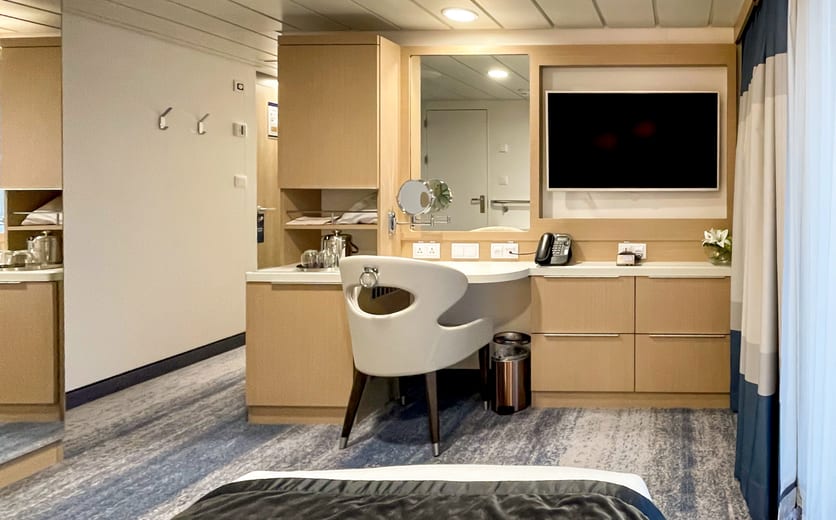 Quark Expeditions Ocean Explorer Studio Veranda Single Suite 0.jpg