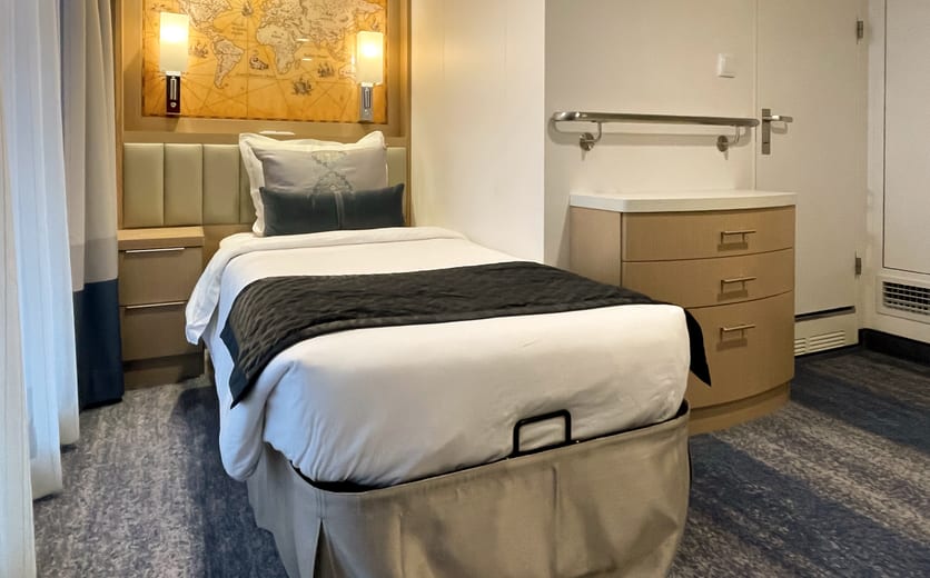 Quark Expeditions Ocean Explorer Studio Veranda Single Suite 1.jpg