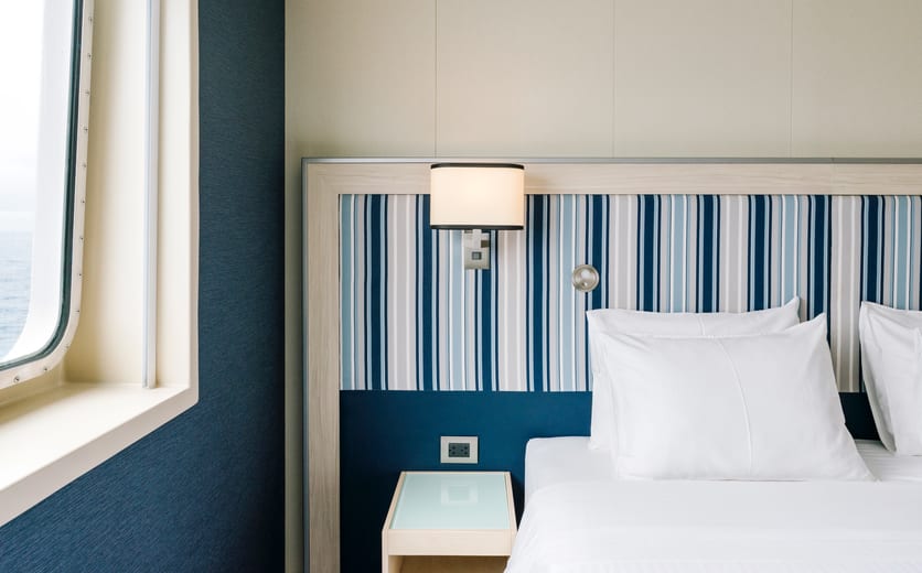 HX Hurtigruten Expeditions, Santa Cruz II, Explorer Cabin EE, Credit - Clara Tuma 1.JPG