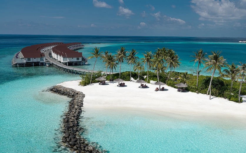 OBLU SELECT Lobigili - Full Island Aerial - 09.jpg