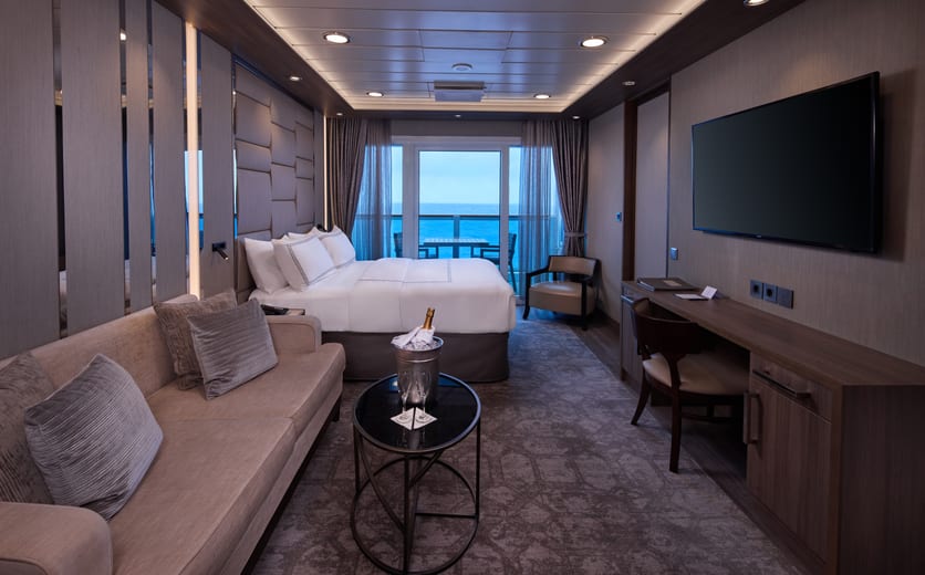 azamara-azamara-journey-spa-suite-bedroom-michael-pisarri_002.jpg