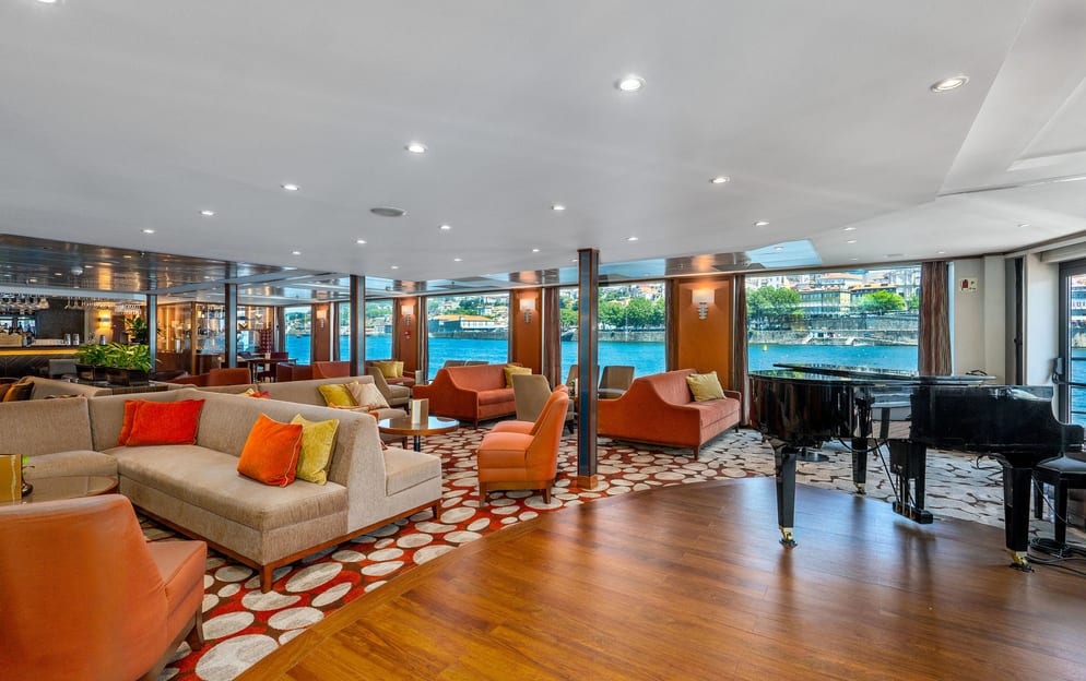 Amawaterways AmaVida Main Lounge 2 ©Bruno Barreira & Amawaterways.jpeg