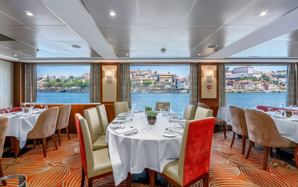 Amawaterways AmaVida Main Restaurant 1 ©Bruno Barreira & Amawaterways.jpeg