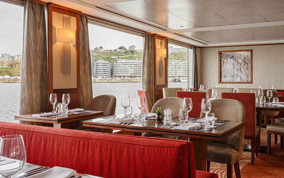 Amawaterways AmaVida Main Restaurant 6 ©Bruno Barreira & Amawaterways.jpeg