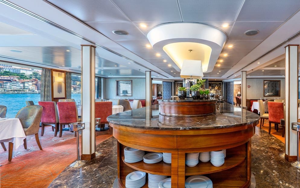 Amawaterways AmaVida Main Restaurant 7 ©Bruno Barreira & Amawaterways.jpeg