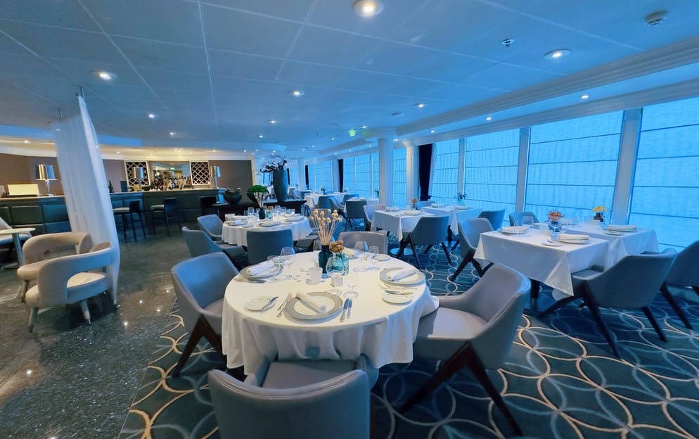 Azamara Cruises Aqualina Dining ©Jenna Lyn, Azamara Cruises4.jpg