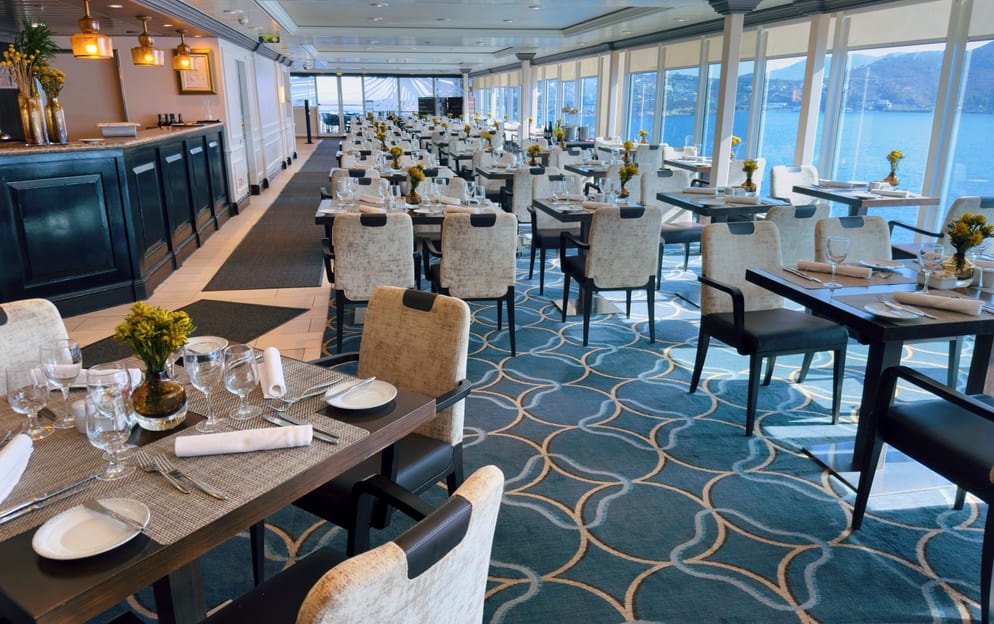 Azamara Cruises Windows Cafe ©Jenna Lyn, Azamara Cruises1.jpg