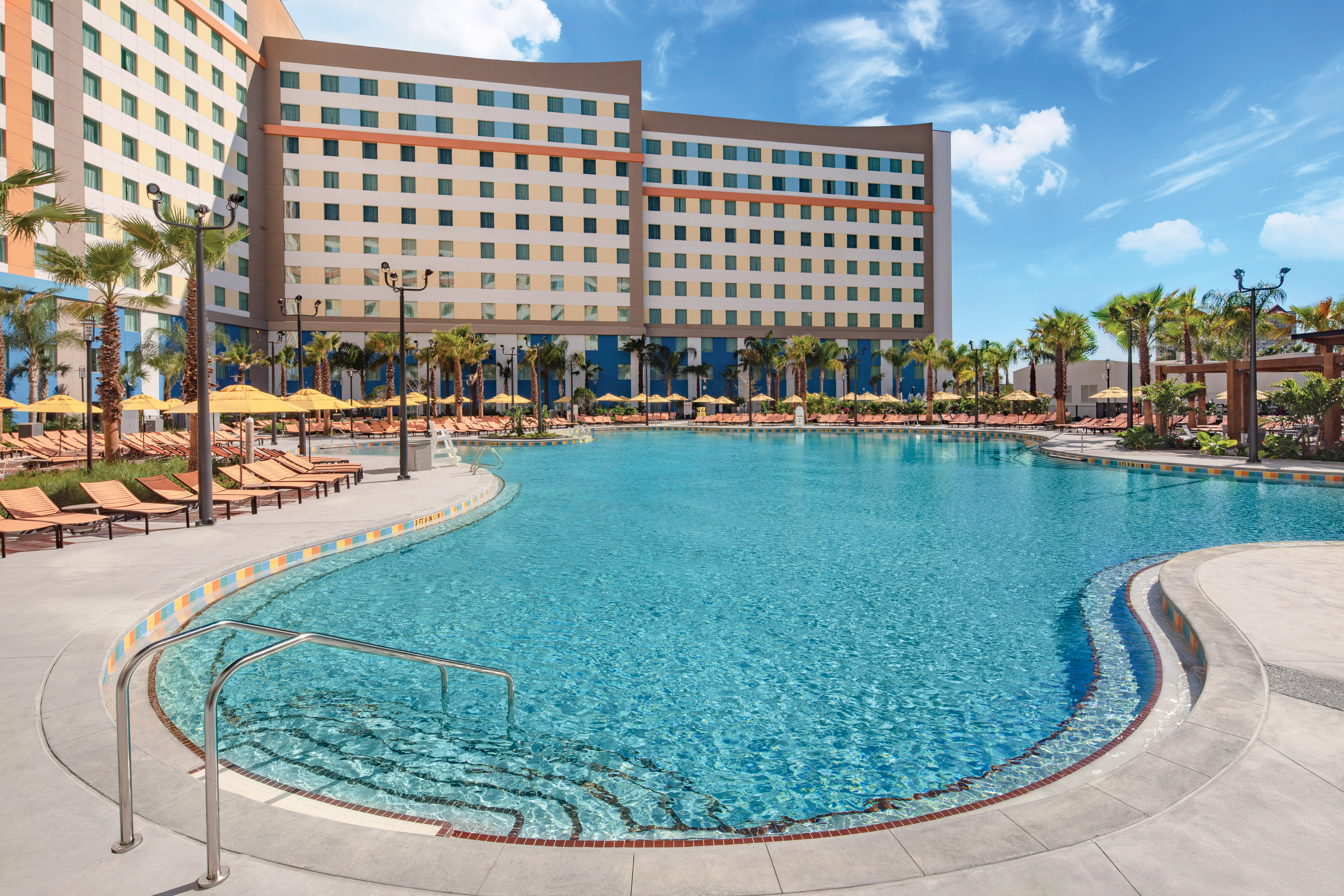 Universal Endless Summer Resort - Dockside Inn and Suites
